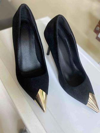 Продам новые туфли