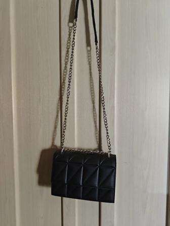 Черная сумка женская