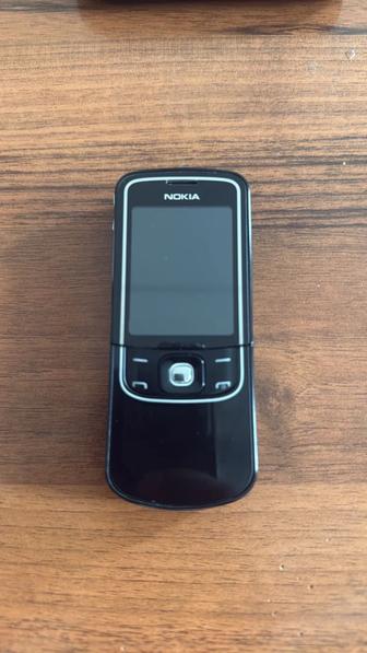Продам сотовый телефон NOKIA 8800 Luna