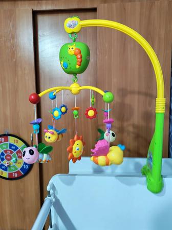 Продам мобиль на кроватку