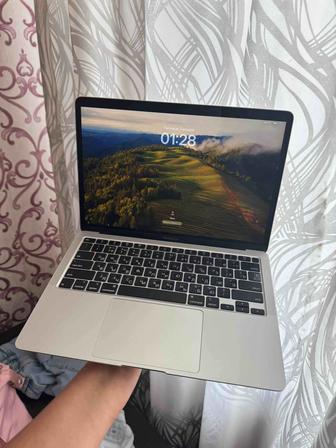 MacBook Air 13