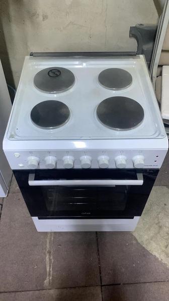 Новая газ плита , полностью электрическая