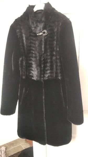 Продам женские шубу
