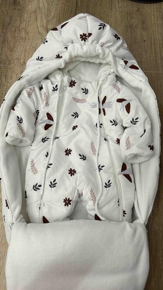 Продам конверт-комбинезон для выписки