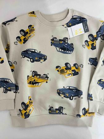 Продам свитер для мальчиков