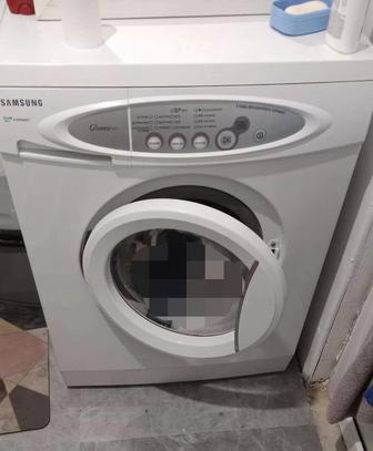 Продам стиральную машину