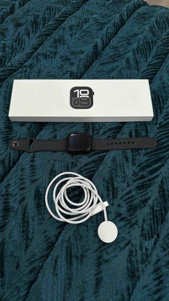 Продаю часы Apple Watch  10,42mm