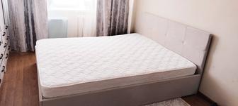 Кровать с матрасом