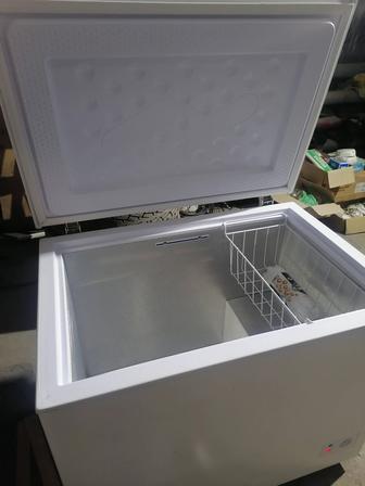 Продам морозильник