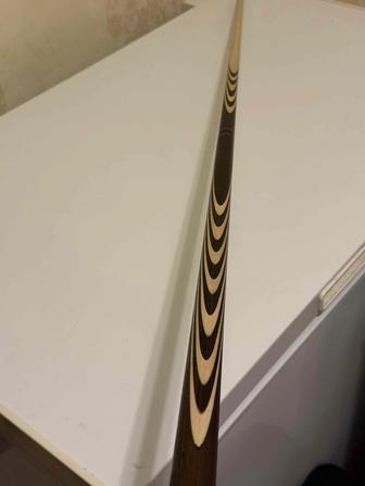 Кий бильярдный для пирамиды