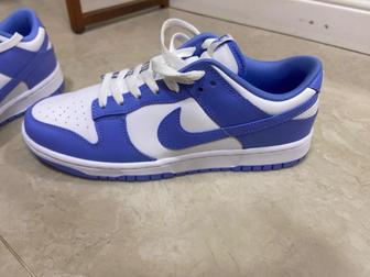 Кроссовки Nike