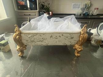 Корзины на ножках, торг уместен