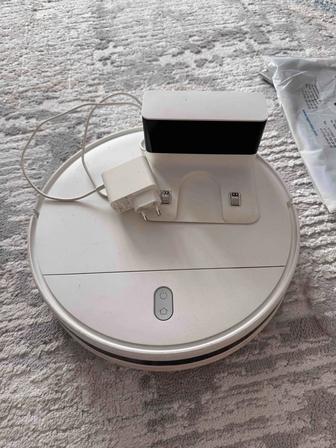 Продам робот пылесос Xaomi