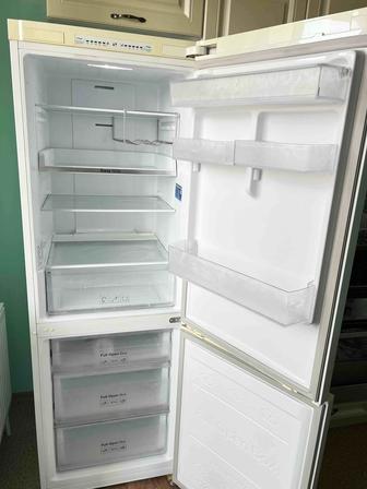 Продам Холодильник Samsung