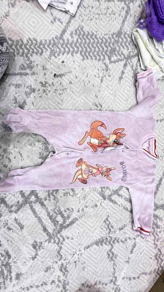 Продам детские вещи от 0-до 1 года бодики