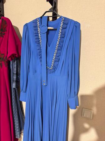 Платье вечернее