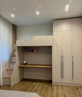 Продам кровать стол