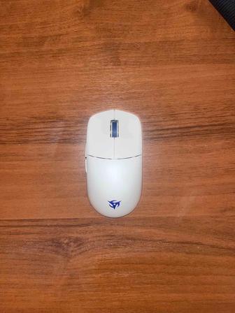 Продам срочно игровую мышь