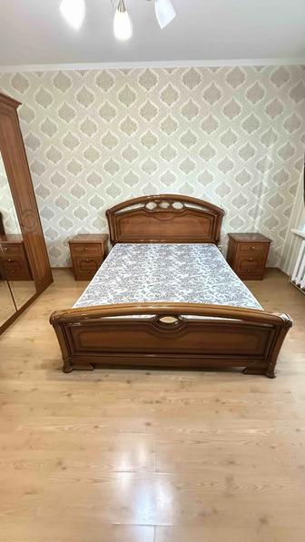 Продам спальный гарнитур