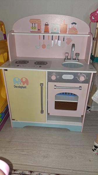 Продам детскую кухню, в хорошем состоянии
