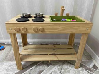 Детская деревянная кухня