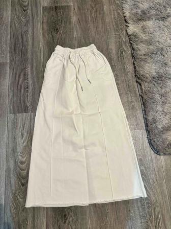 Белая юбка на резинке