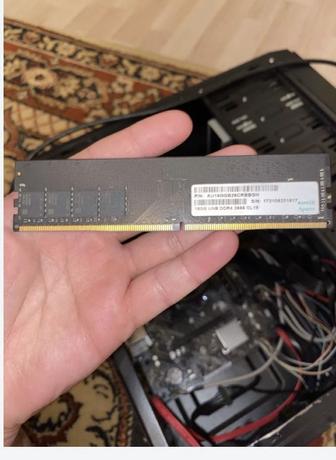 Продаю комплект оперативной памяти DDR4 32GB (2 планки по 16GB).