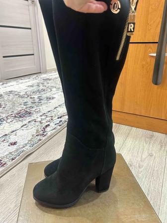 Продам сапоги замшевые