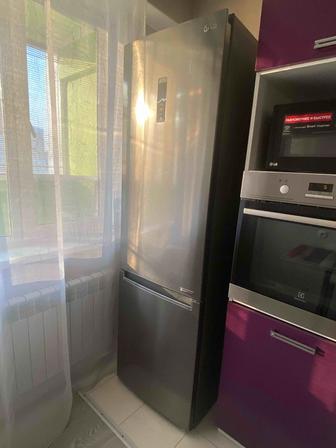 Холодильник LG