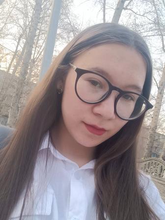 Официант / официантка