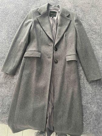 Продам пальто Massimo Dutti