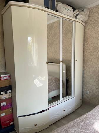 Шкаф платенный