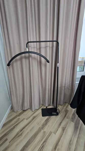 Продаётся лампа луна