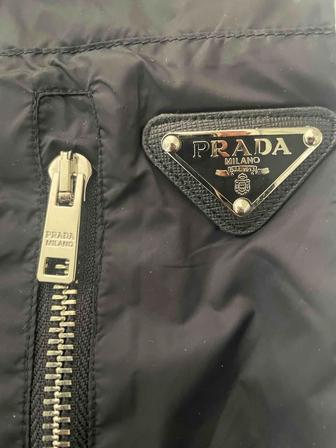 Продам куртку PRADA (двухсторонняя )