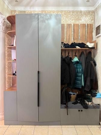 Продам прихожую.