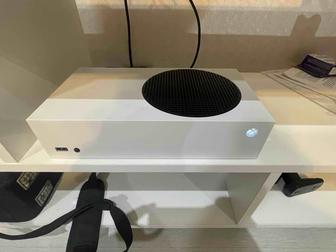 Продам Xbox S с аккаунтом