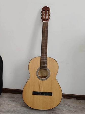 Продам гитару