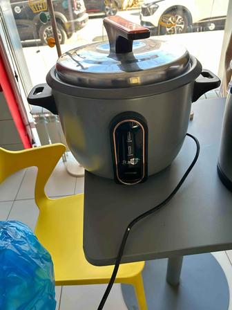 Продам рисоварку Starlux