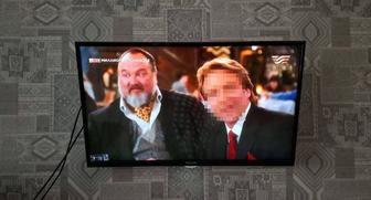 Hisense 106 см смарт телевизор