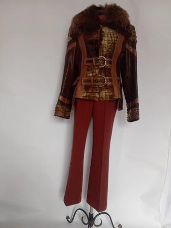 Дизайнерская куртка из натуральной кожи и меха.