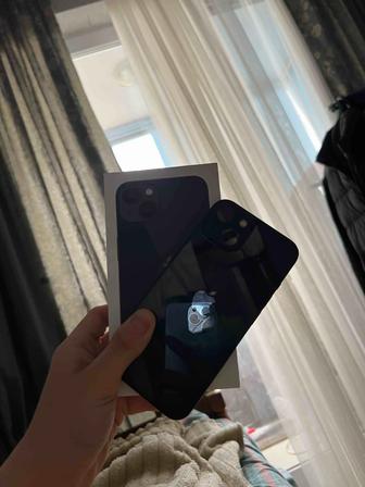 Продам айфон 13 телефон в ломбарде