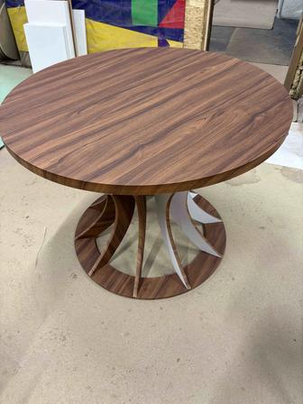 Круглый стол, стол