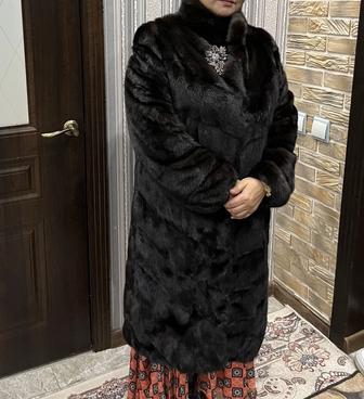 Продам норковую шубу