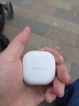 наушник гэлакси бадс 2