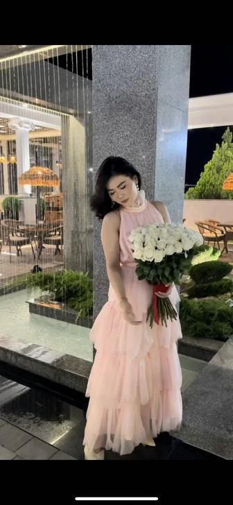 Женский платье