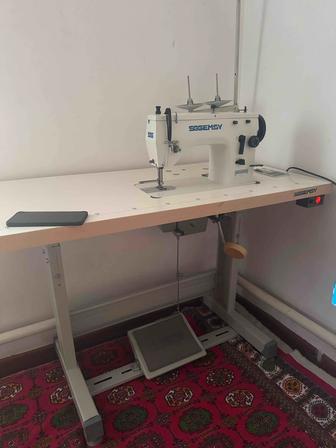 Швейнная машина