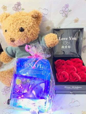 На подарок бокс гирляндой продам .