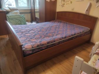 Кровать двухспальная