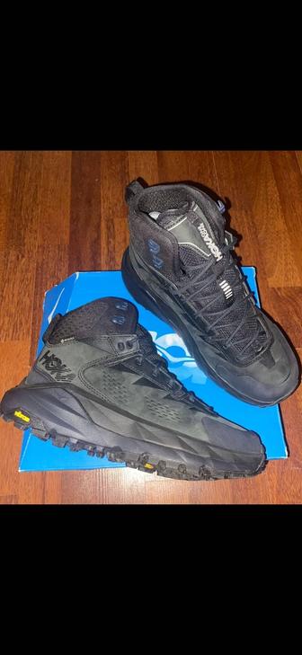 Продаю оригинальные кроссовки