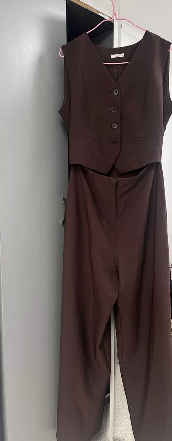 Продам классический комбинезон